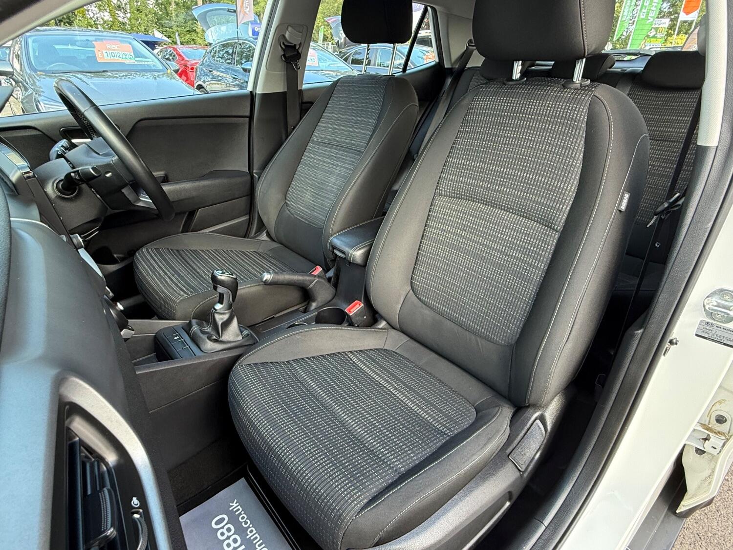 Used Kia Stonic 2018 for sale - 76793354: Photo 41