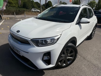 Used Kia Stonic 2018 for sale - 76793354: Photo
