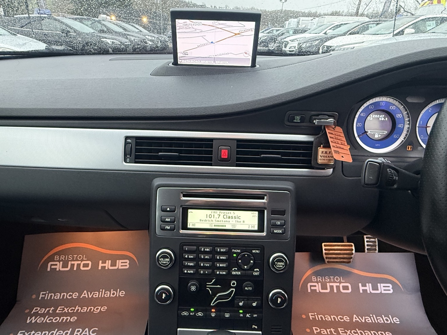 Used Volvo V70 2010 for sale - 77535901: Photo 28