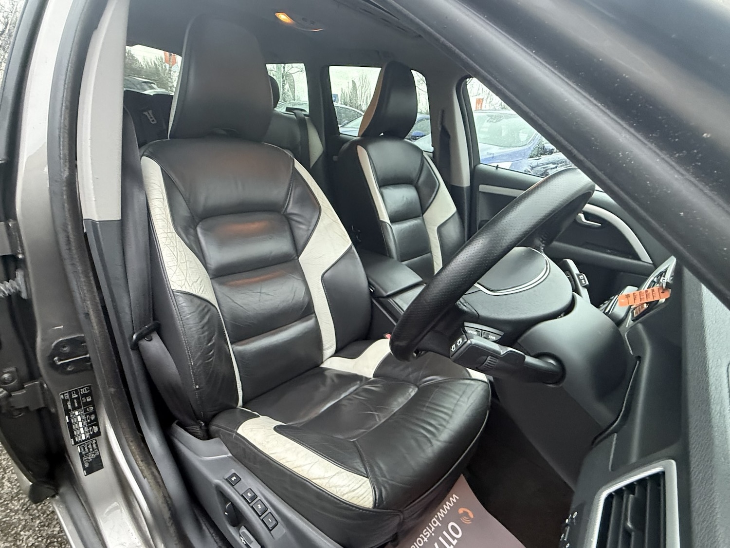 Used Volvo V70 2010 for sale - 77535901: Photo 39