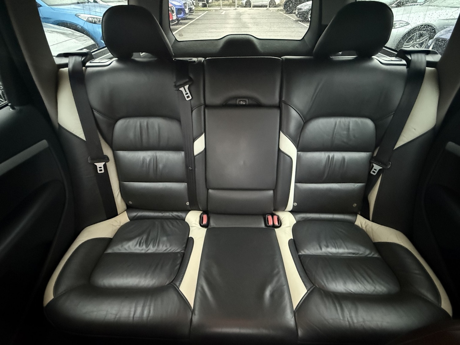 Used Volvo V70 2010 for sale - 77535901: Photo 40