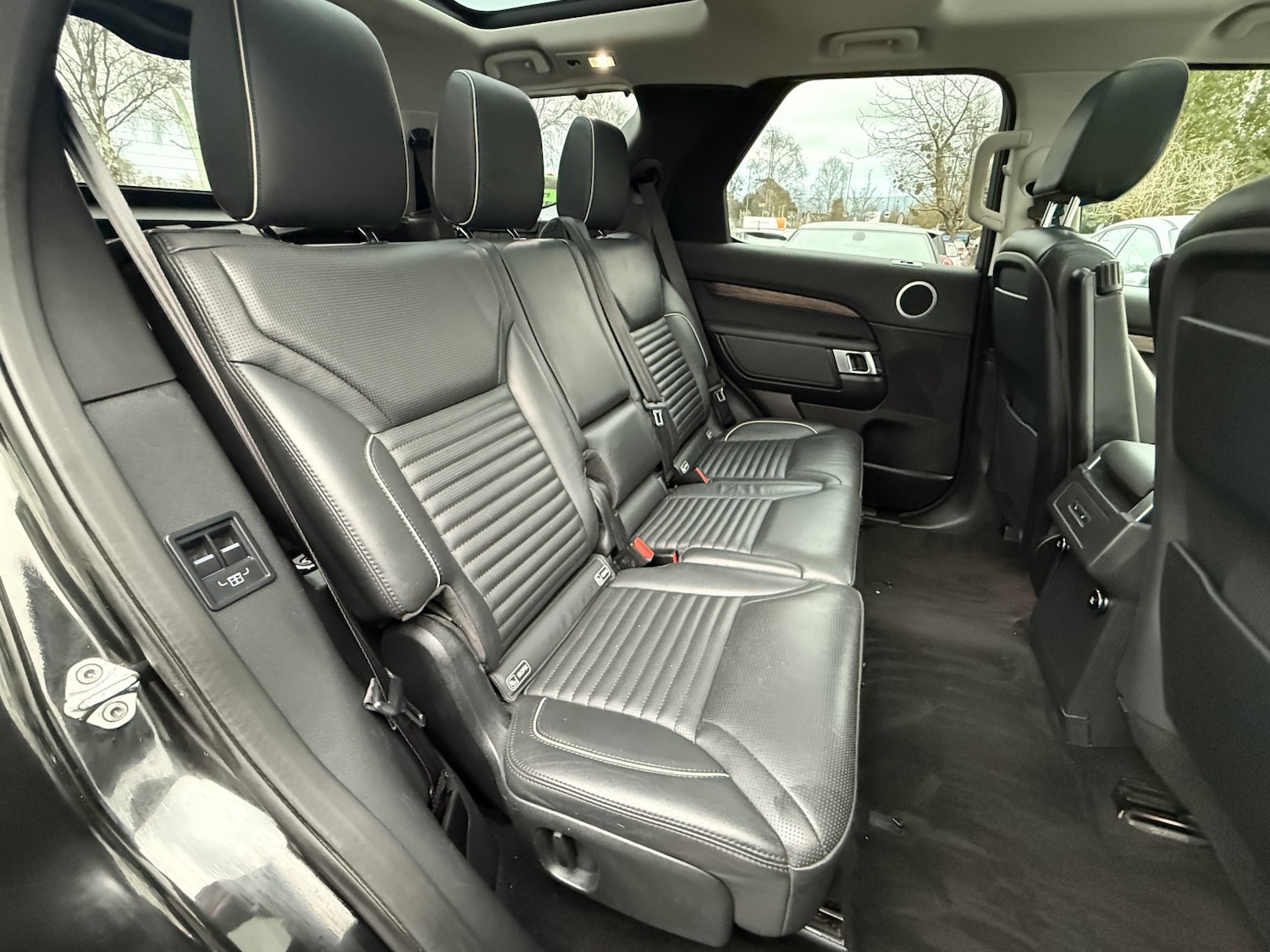 Used Land Rover Discovery 2019 for sale - 77636944: Photo 14