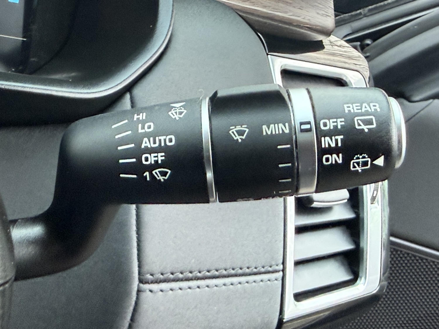 Used Land Rover Discovery 2019 for sale - 77636944: Photo 55