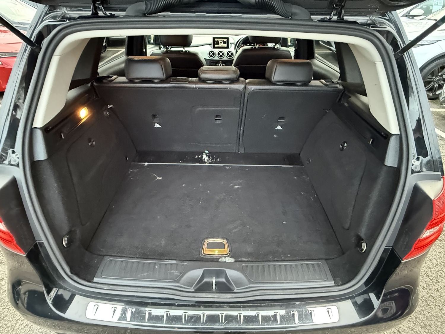 Used Mercedes-Benz B Class 2013 for sale - 76758850: Photo 16