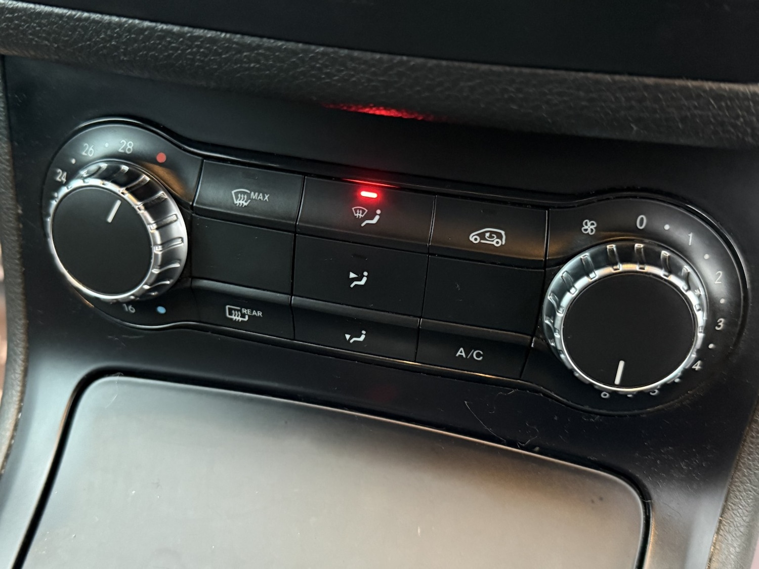 Used Mercedes-Benz B Class 2013 for sale - 76758850: Photo 42