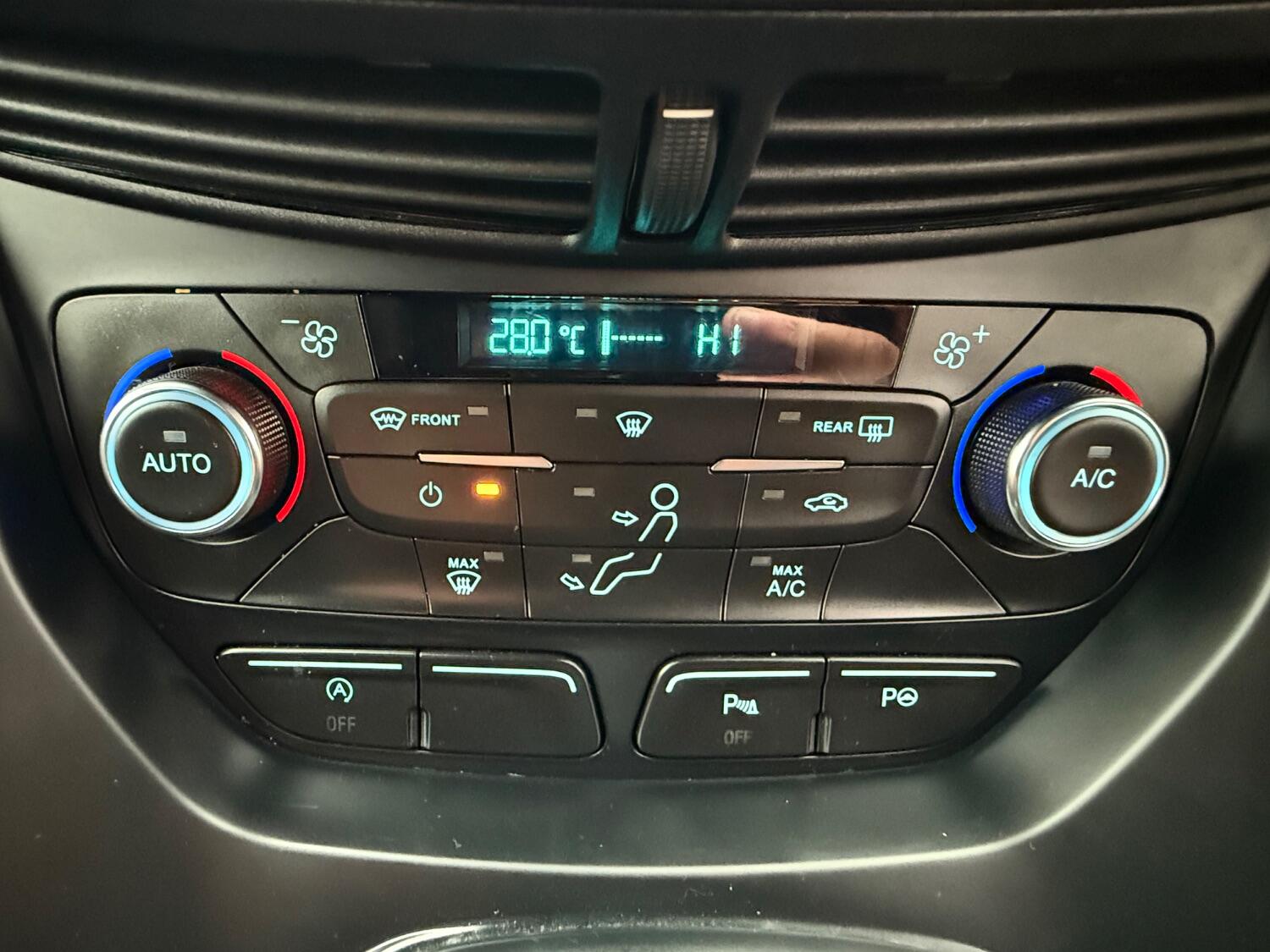 Used Ford Kuga 2018 for sale - 76268549: Photo 32