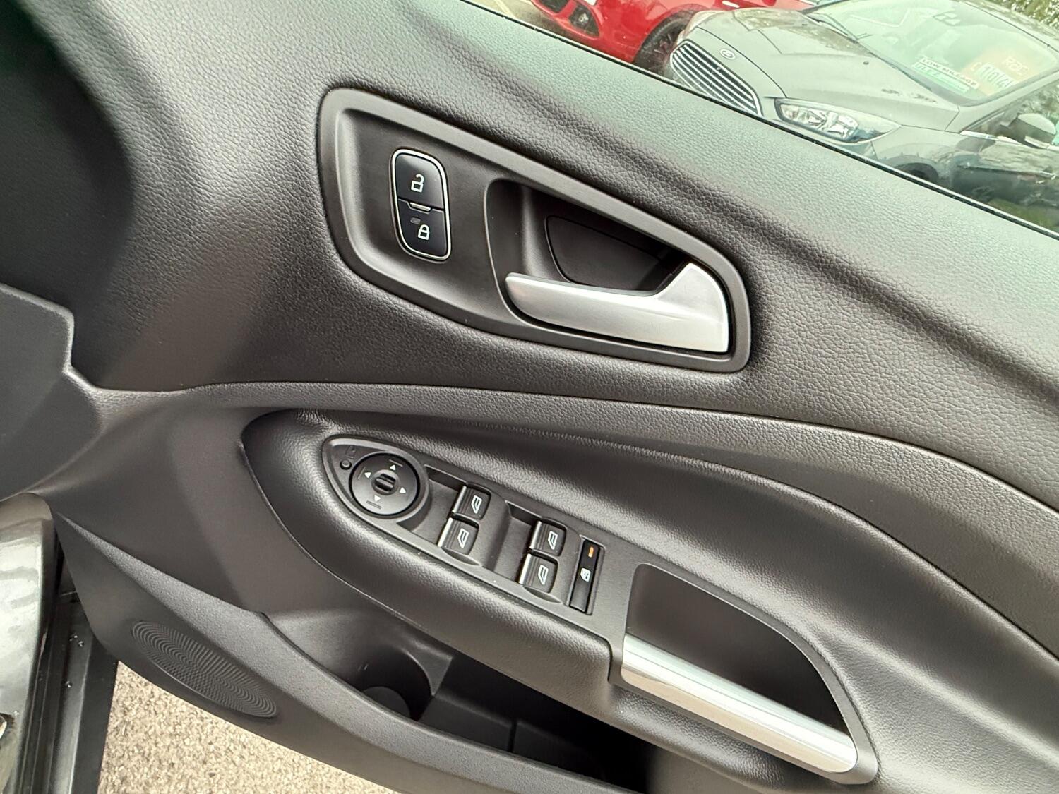 Used Ford Kuga 2018 for sale - 76268549: Photo 47