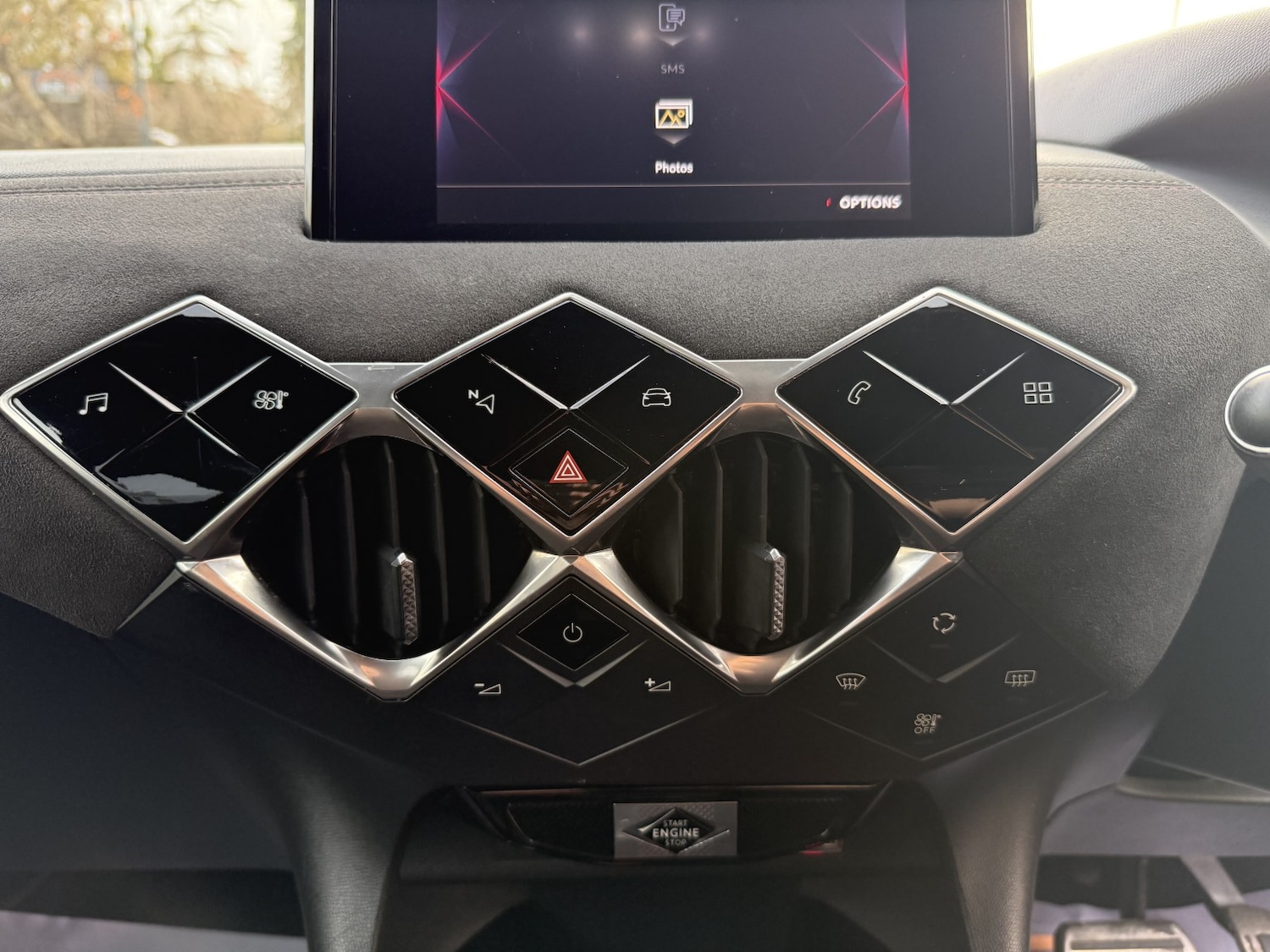 Used DS Automobiles DS 3 Crossback 2020 for sale - 76482857: Photo 28