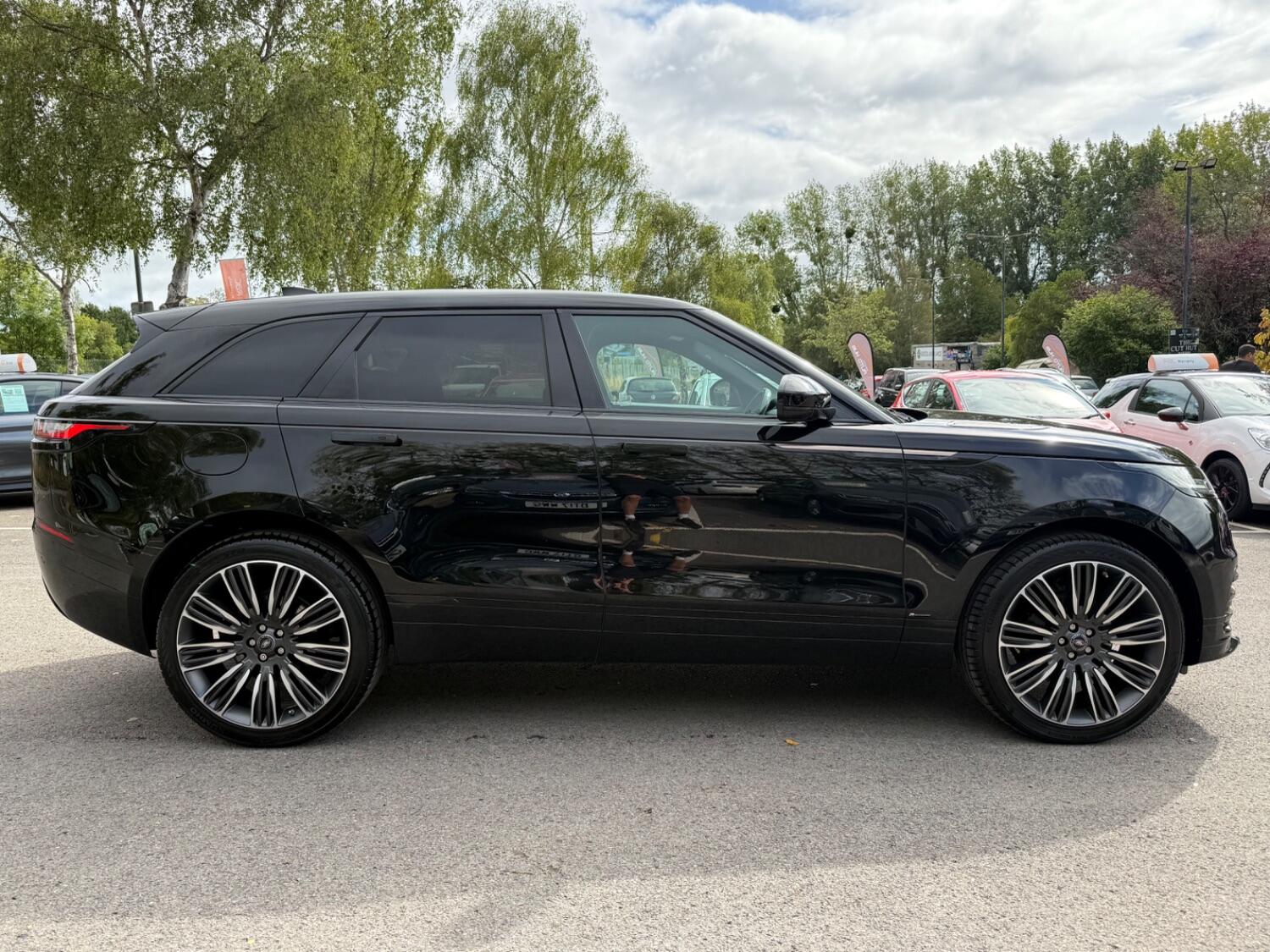 Used Land Rover Range Rover Velar 2018 for sale - 76793360: Photo 8