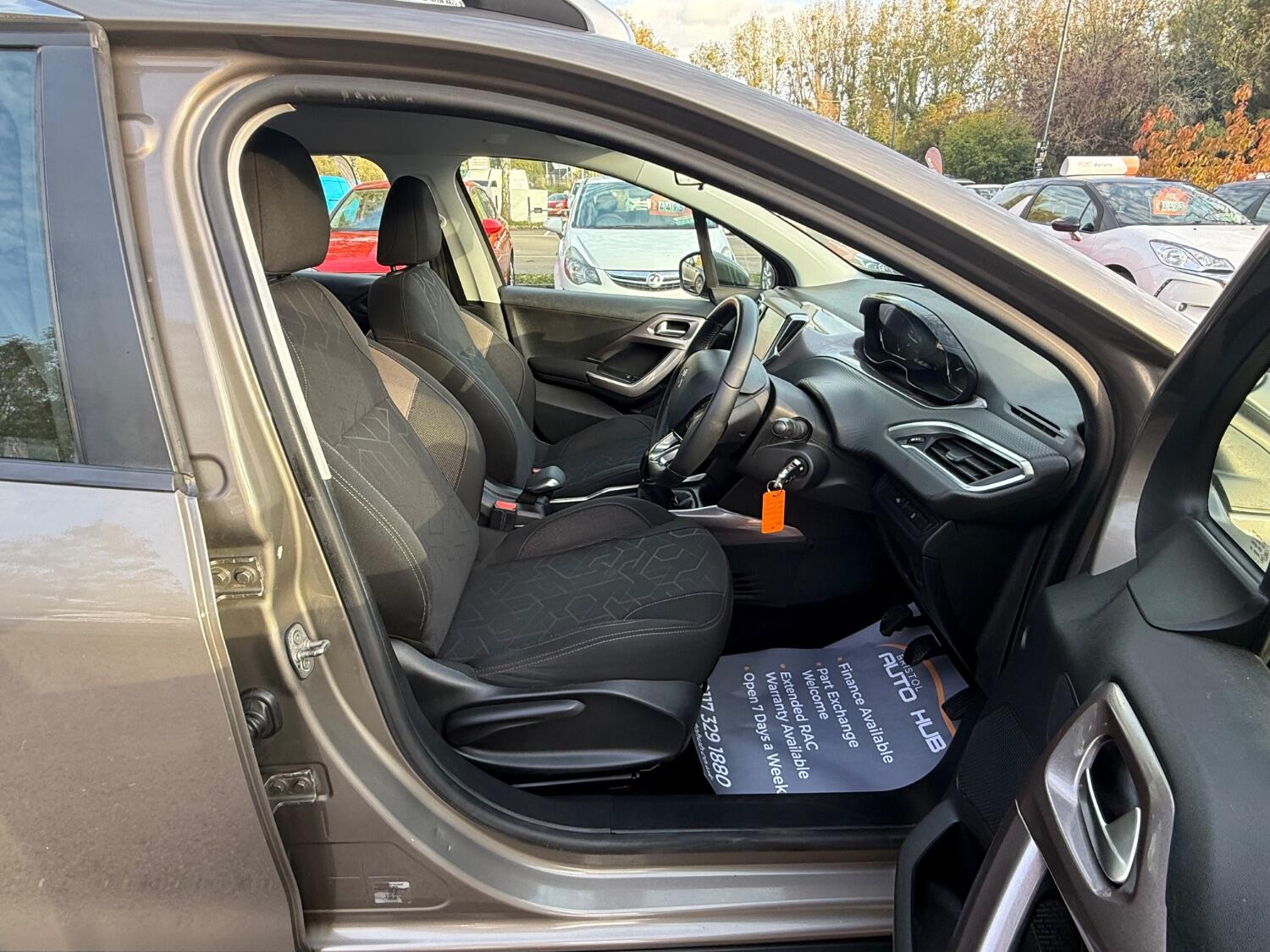 Used Peugeot 2008 2014 for sale - 76387346: Photo 13