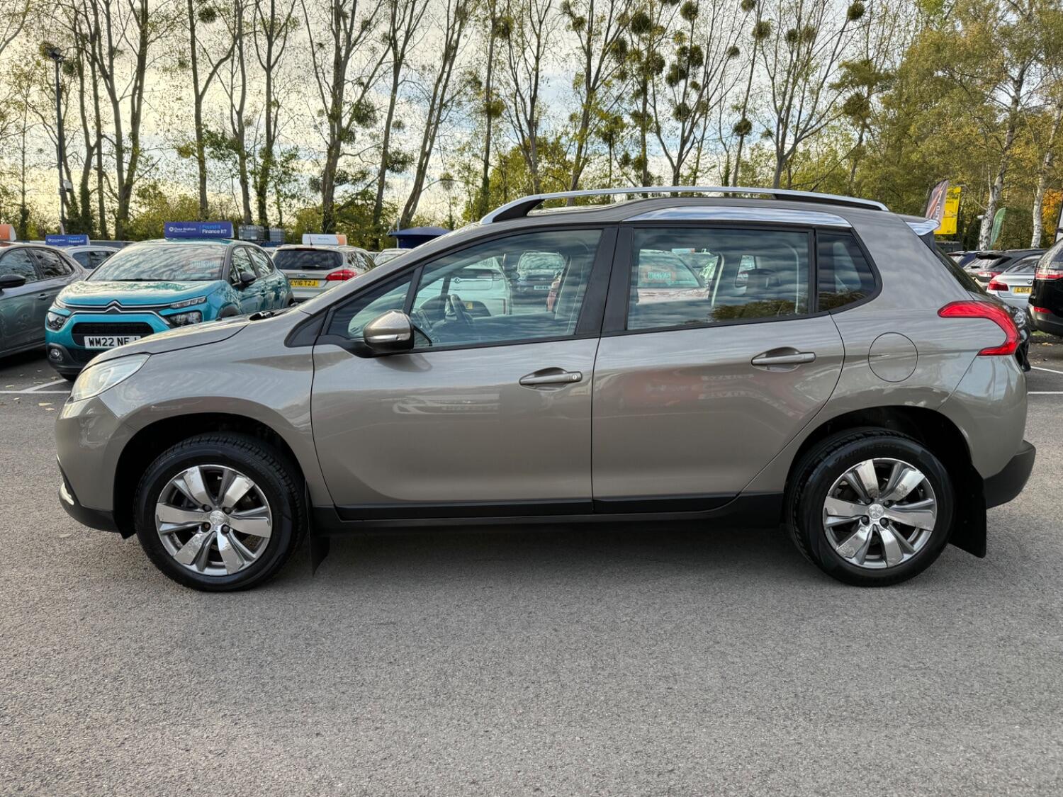 Used Peugeot 2008 2014 for sale - 76387346: Photo 9