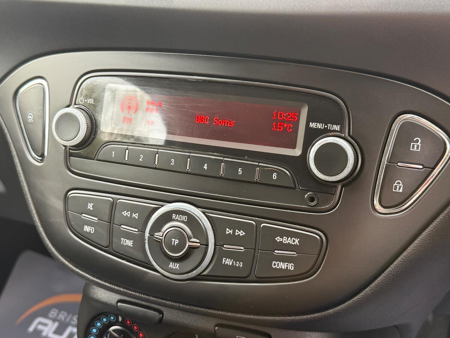 Used Vauxhall Corsa 2015 for sale - 76769645: Photo 28