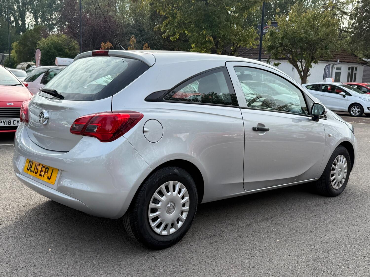 Used Vauxhall Corsa 2015 for sale - 76769645: Photo 32