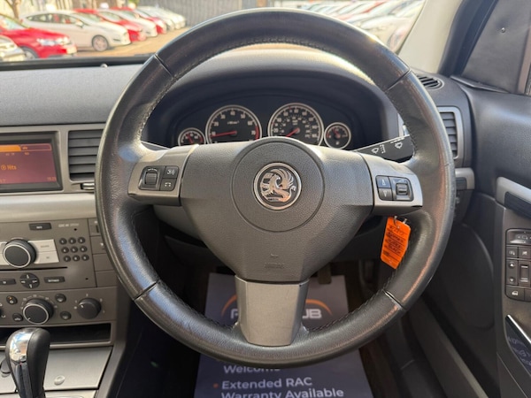 Used Vauxhall Vectra 2007 for sale - 76237253: Photo 25