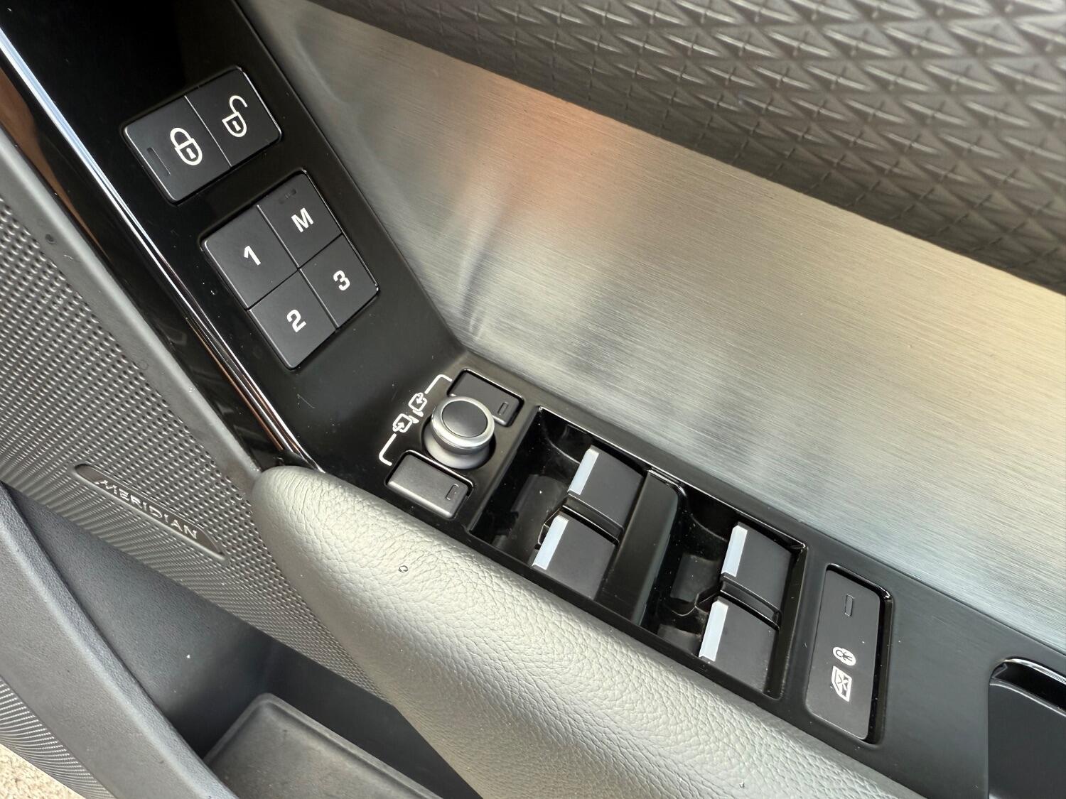 Used Land Rover Range Rover Velar 2018 for sale - 76387305: Photo 54