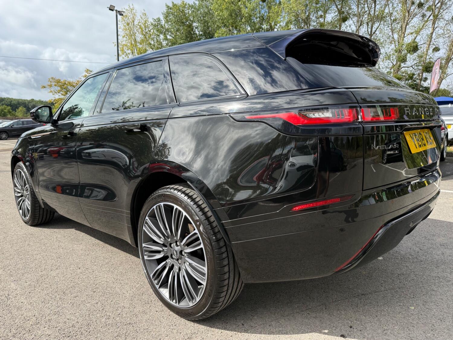 Used Land Rover Range Rover Velar 2018 for sale - 76387305: Photo 7