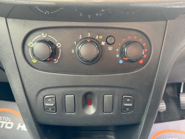 Used Dacia Sandero Stepway 2014 for sale - 75413069: Photo 30