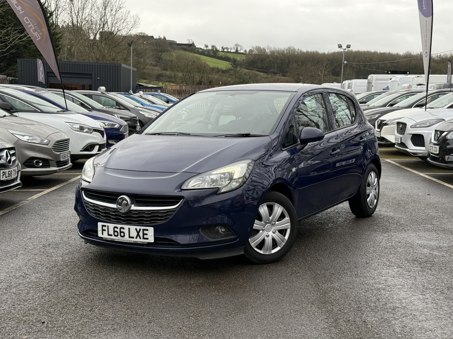 Used Vauxhall Corsa 2016 for sale - 77189206: Photo 2