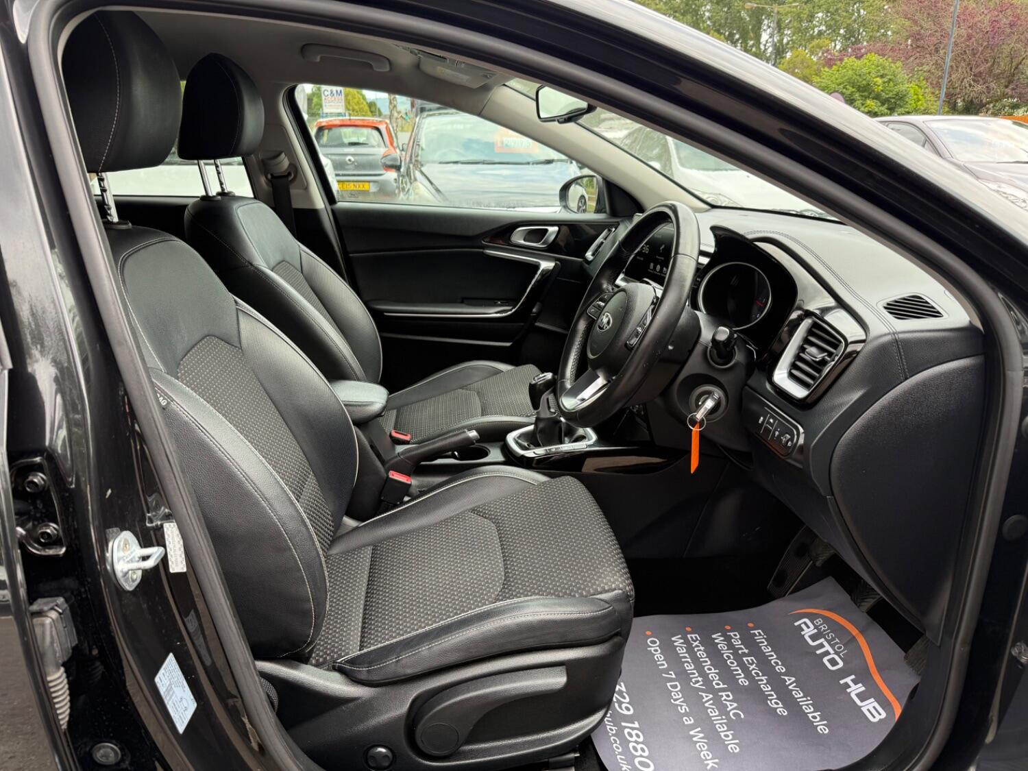 Used Kia Ceed 2019 for sale - 76618596: Photo 33