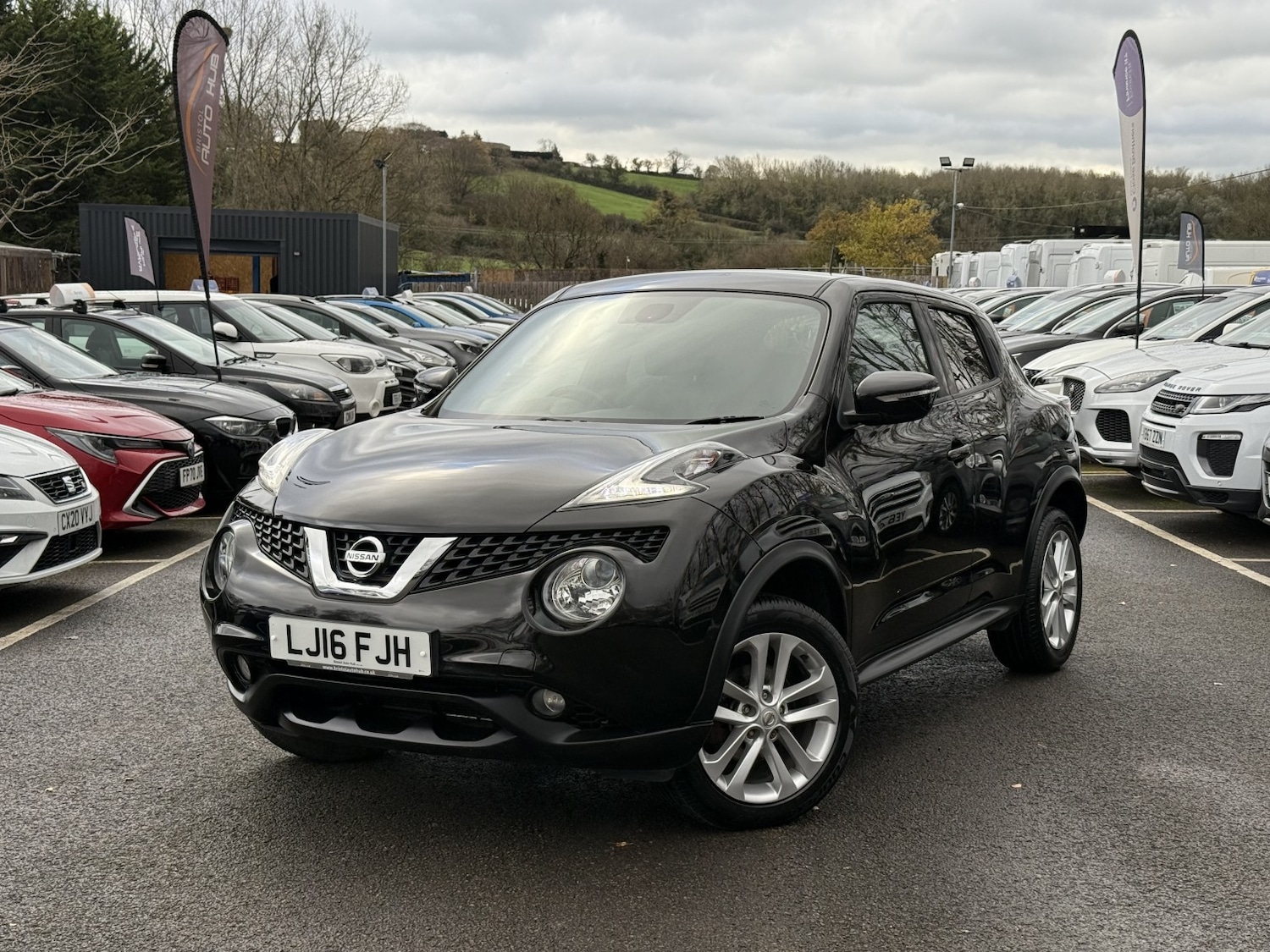 Used Nissan Juke 2016 for sale - 76793383: Photo 2
