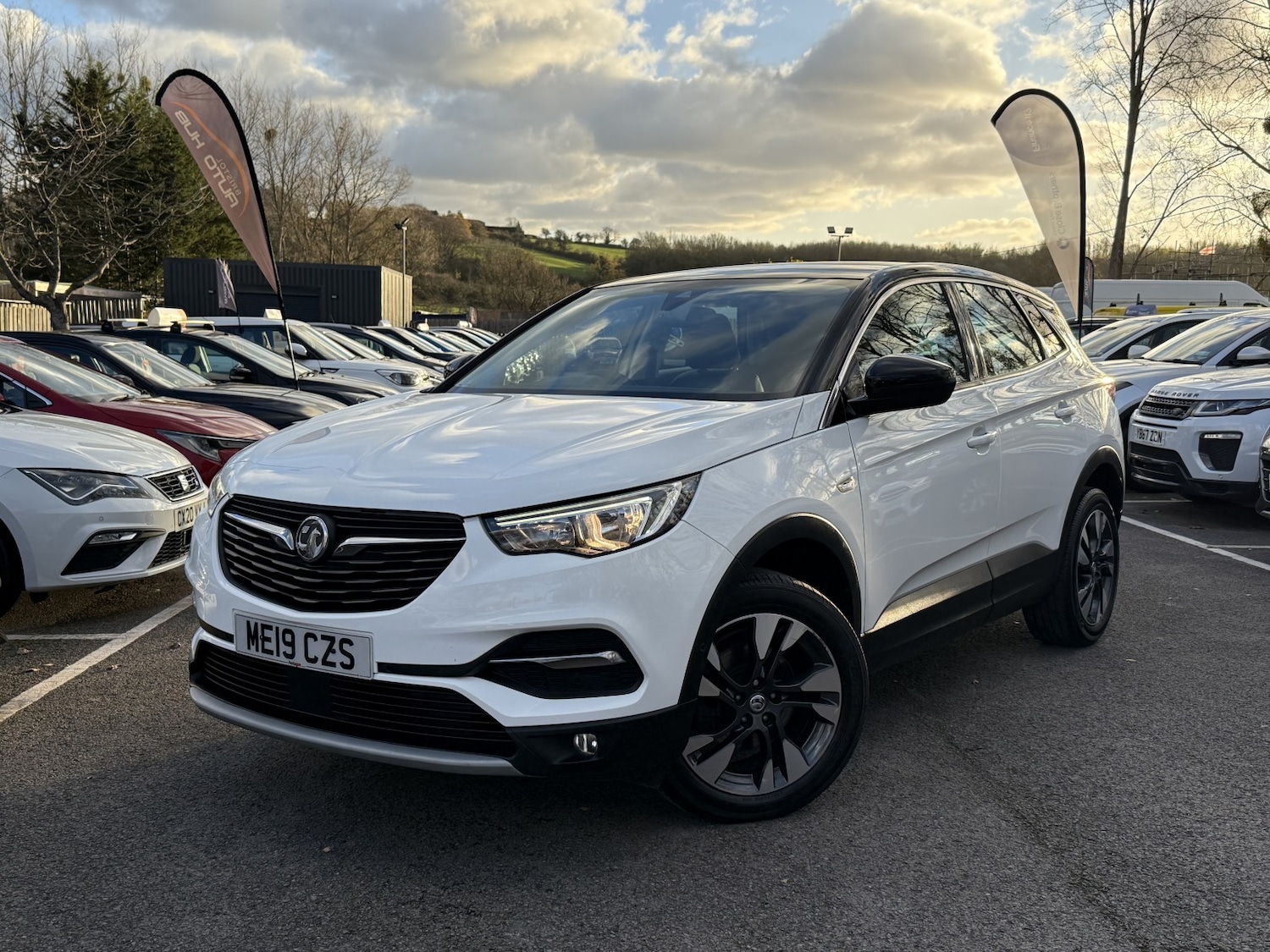 Used Vauxhall Grandland X 2019 for sale - 76656273: Photo 2