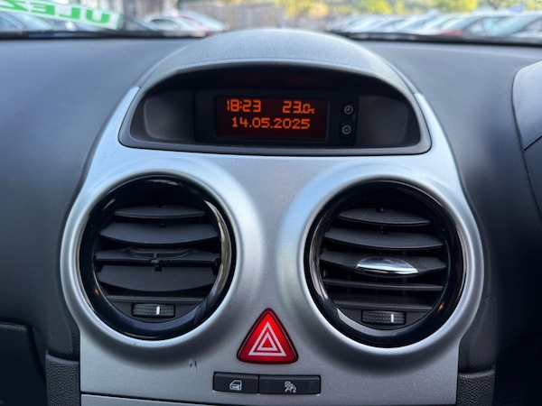 Used Vauxhall Corsa 2009 for sale - 74650937: Photo 29