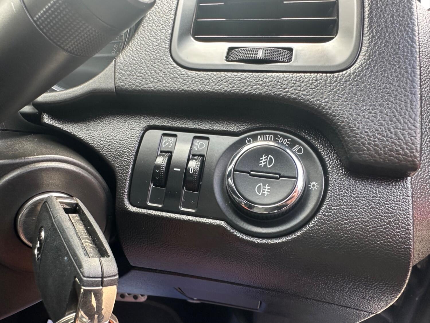 Used Vauxhall Insignia 2011 for sale - 77715100: Photo 44