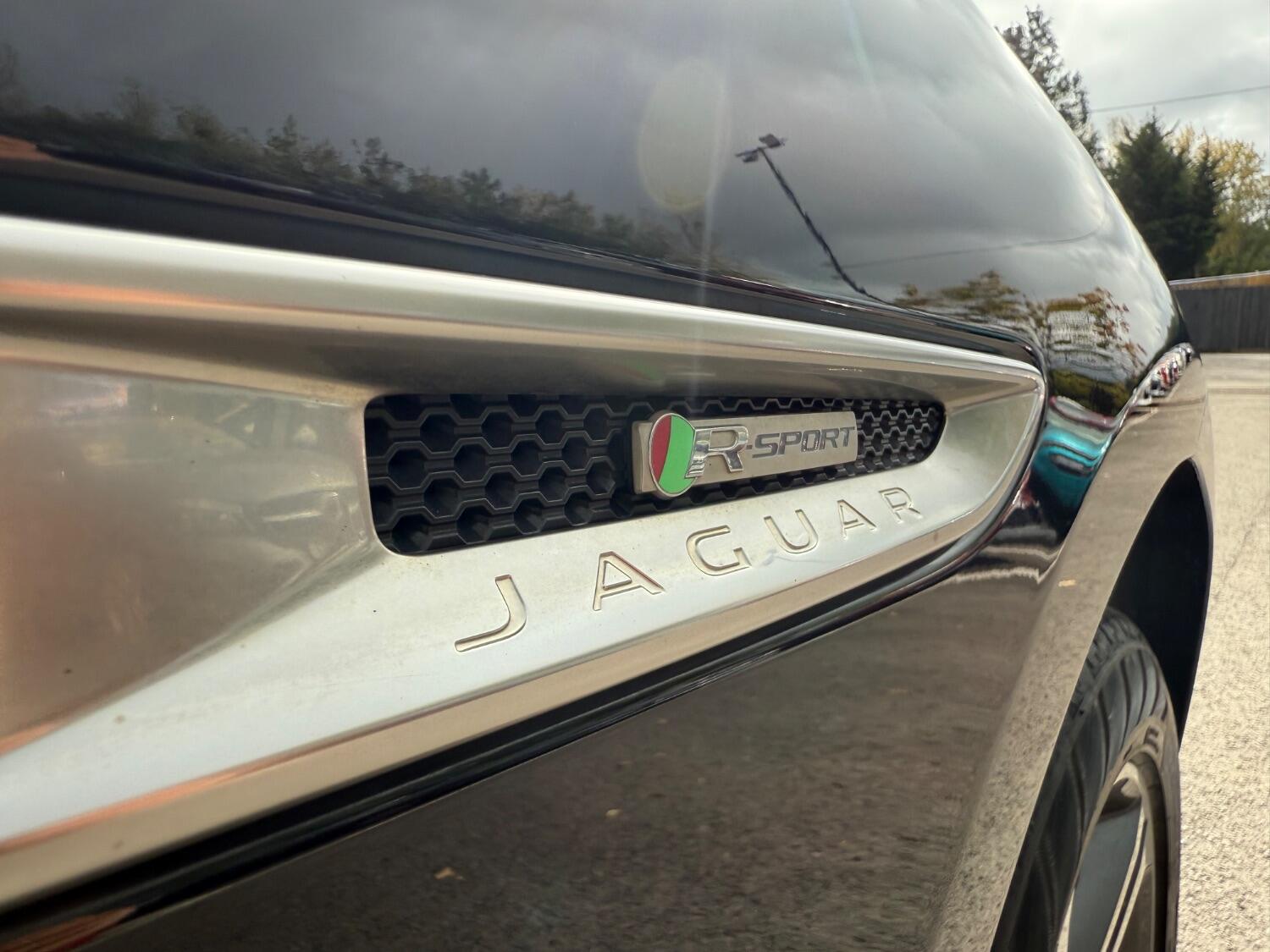 Used Jaguar F-Pace 2018 for sale - 76211775: Photo 46