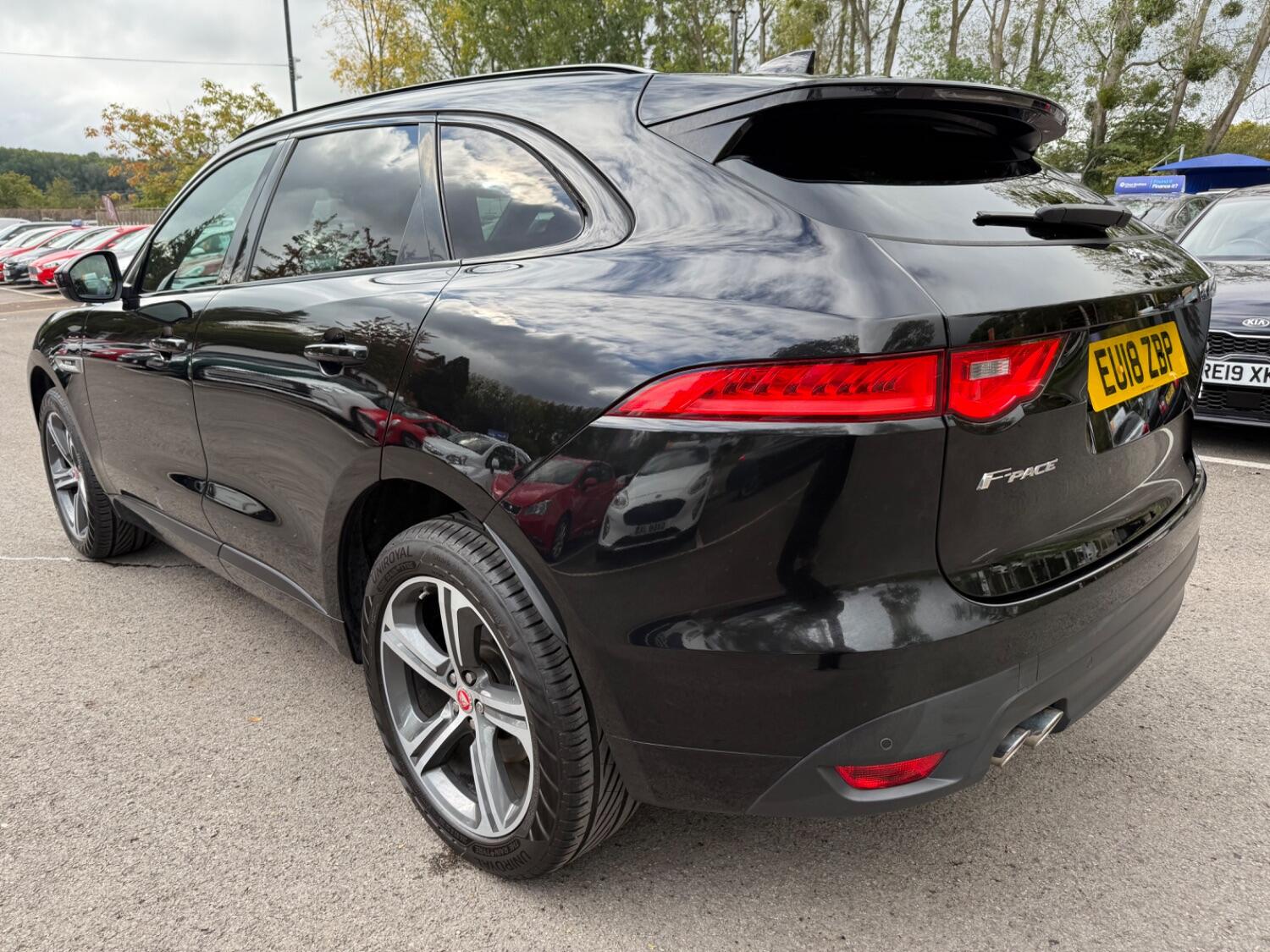 Used Jaguar F-Pace 2018 for sale - 76211775: Photo 8