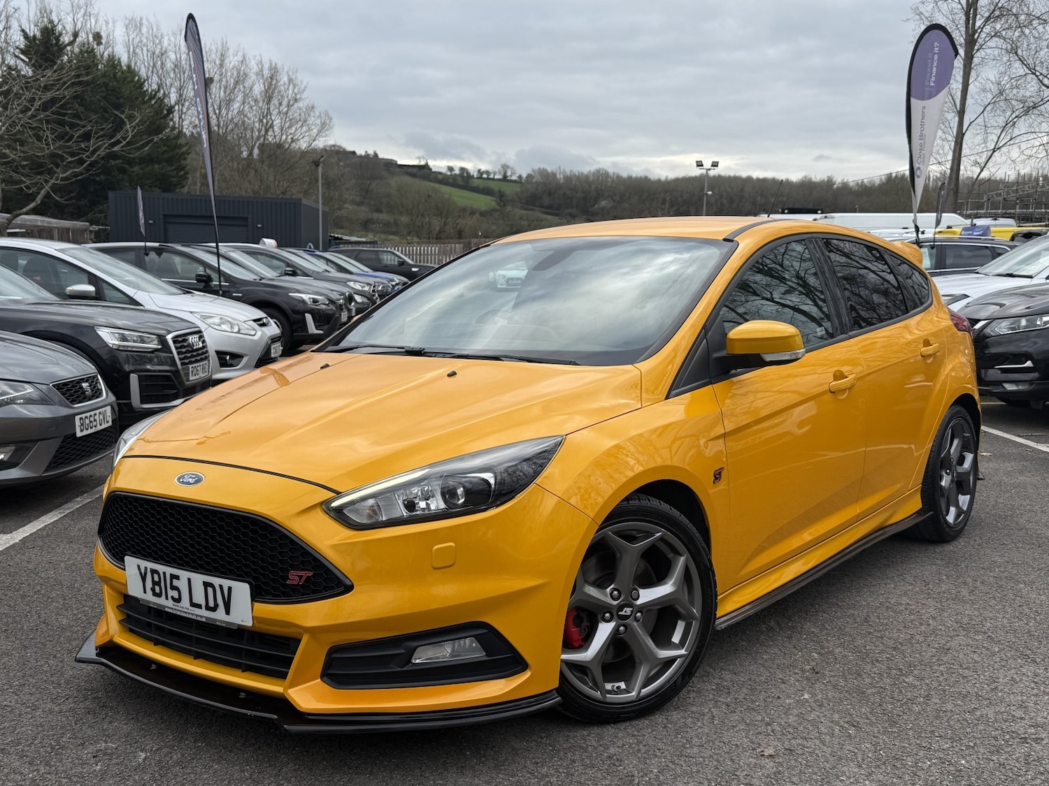 Used Ford Focus 2015 for sale - 77668550: Photo 2