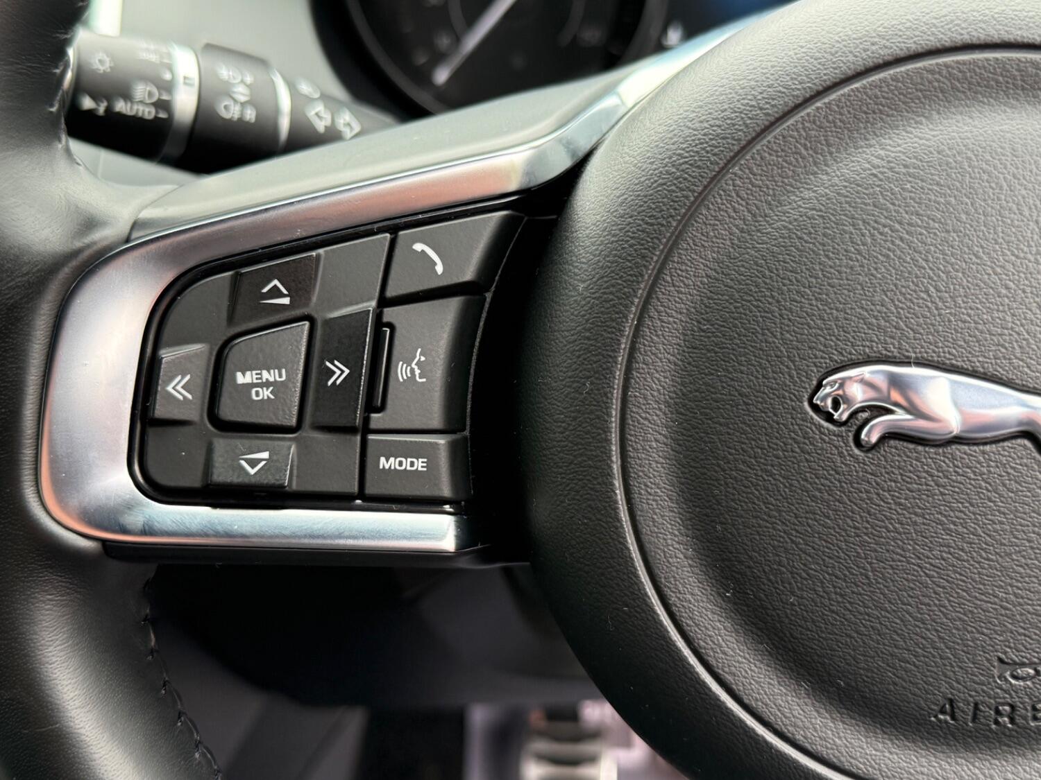 Used Jaguar E-Pace 2018 for sale - 76164542: Photo 32