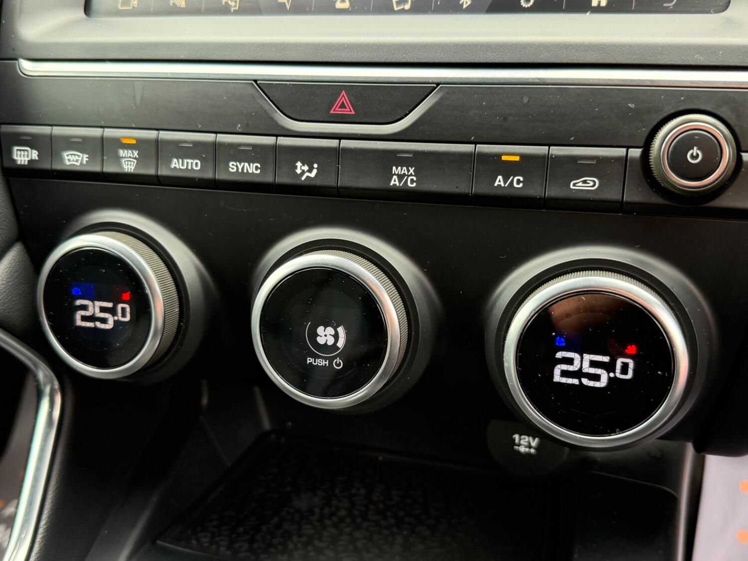 Used Jaguar E-Pace 2018 for sale - 76164542: Photo 50