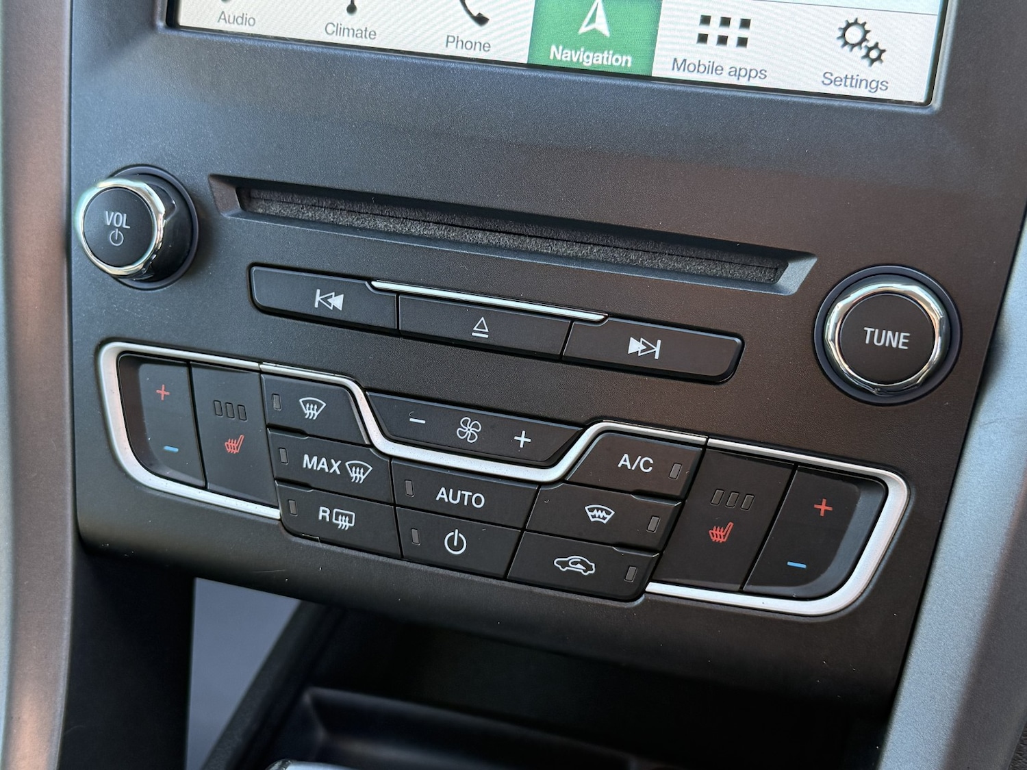 Used Ford Mondeo 2016 for sale - 77977167: Photo 32