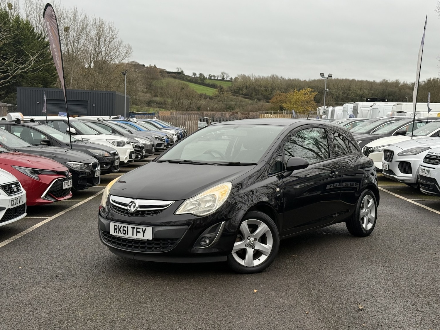 Used Vauxhall Corsa 2011 for sale - 76751886: Photo 2