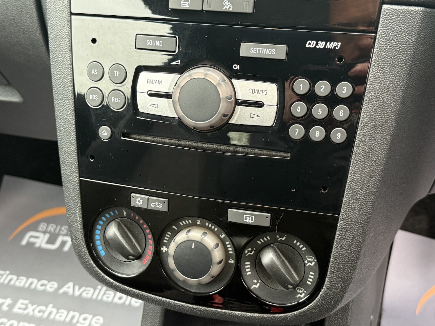 Used Vauxhall Corsa 2011 for sale - 76751886: Photo 30