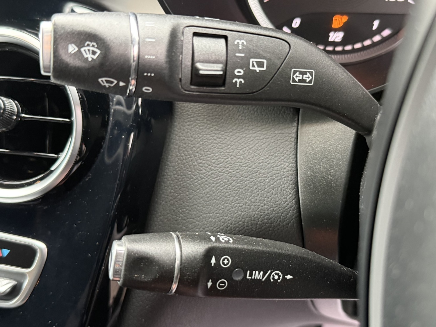 Used Mercedes-Benz GLC 2019 for sale - 77319854: Photo 50