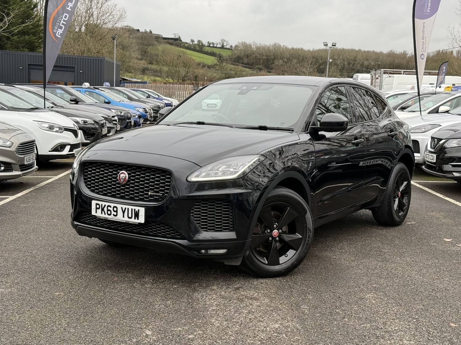 Used Jaguar E-Pace 2019 for sale - 77403668: Photo 2