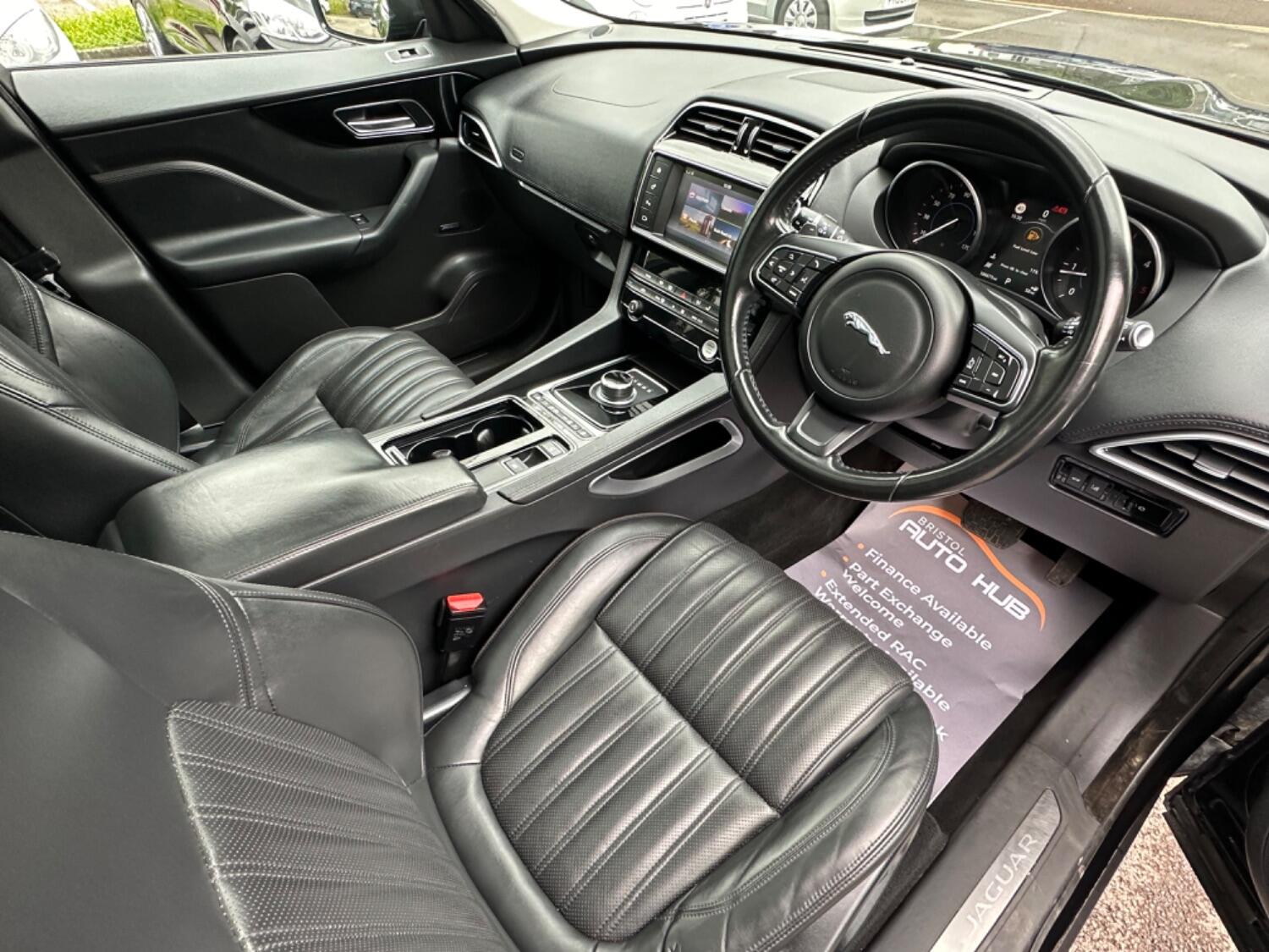 Used Jaguar F-Pace 2017 for sale - 76687275: Photo 11