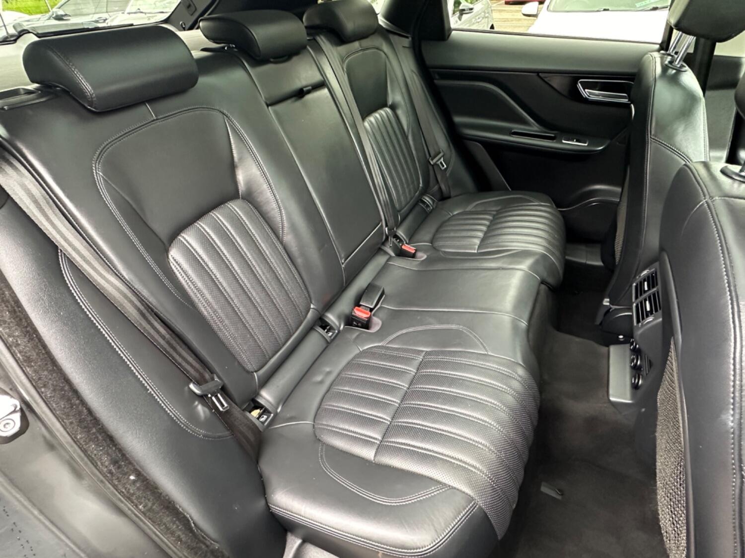 Used Jaguar F-Pace 2017 for sale - 76687275: Photo 14