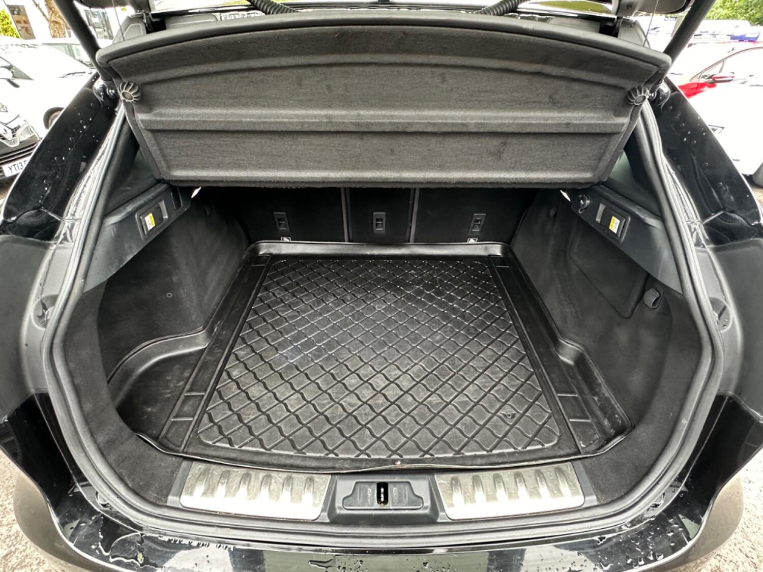 Used Jaguar F-Pace 2017 for sale - 76687275: Photo 16