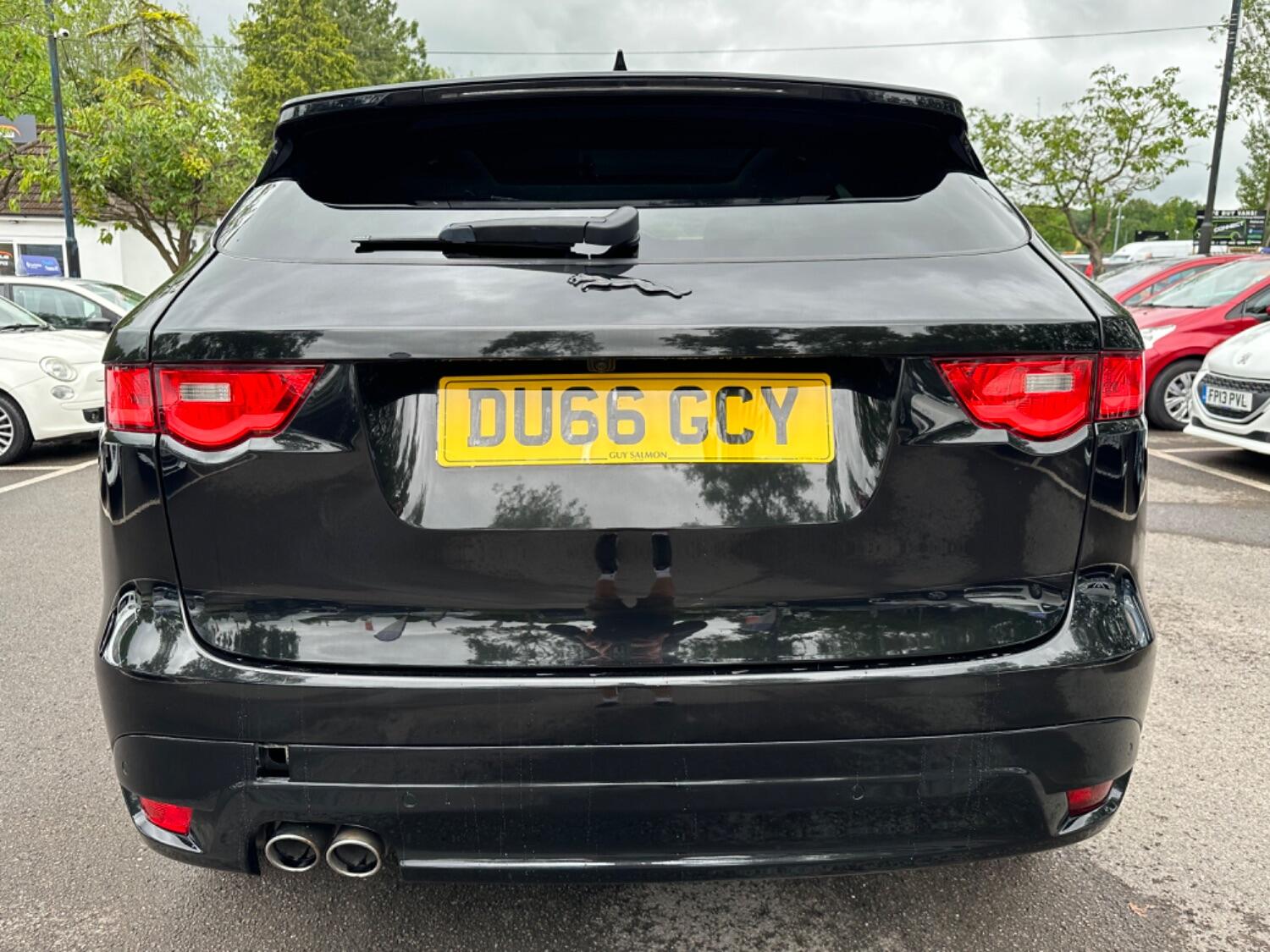 Used Jaguar F-Pace 2017 for sale - 76687275: Photo 18