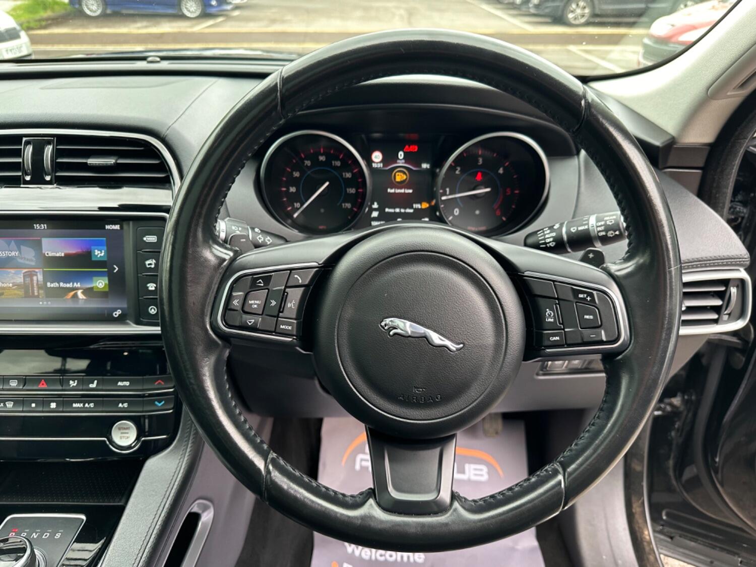 Used Jaguar F-Pace 2017 for sale - 76687275: Photo 26