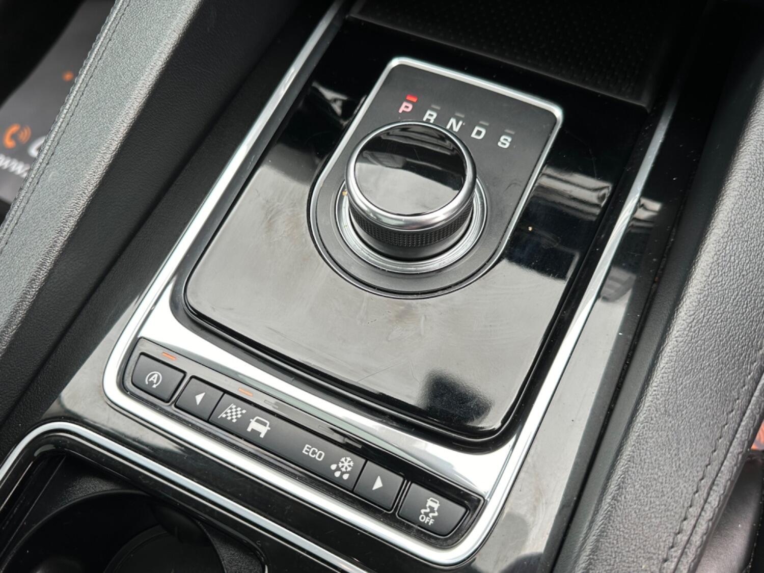 Used Jaguar F-Pace 2017 for sale - 76687275: Photo 27