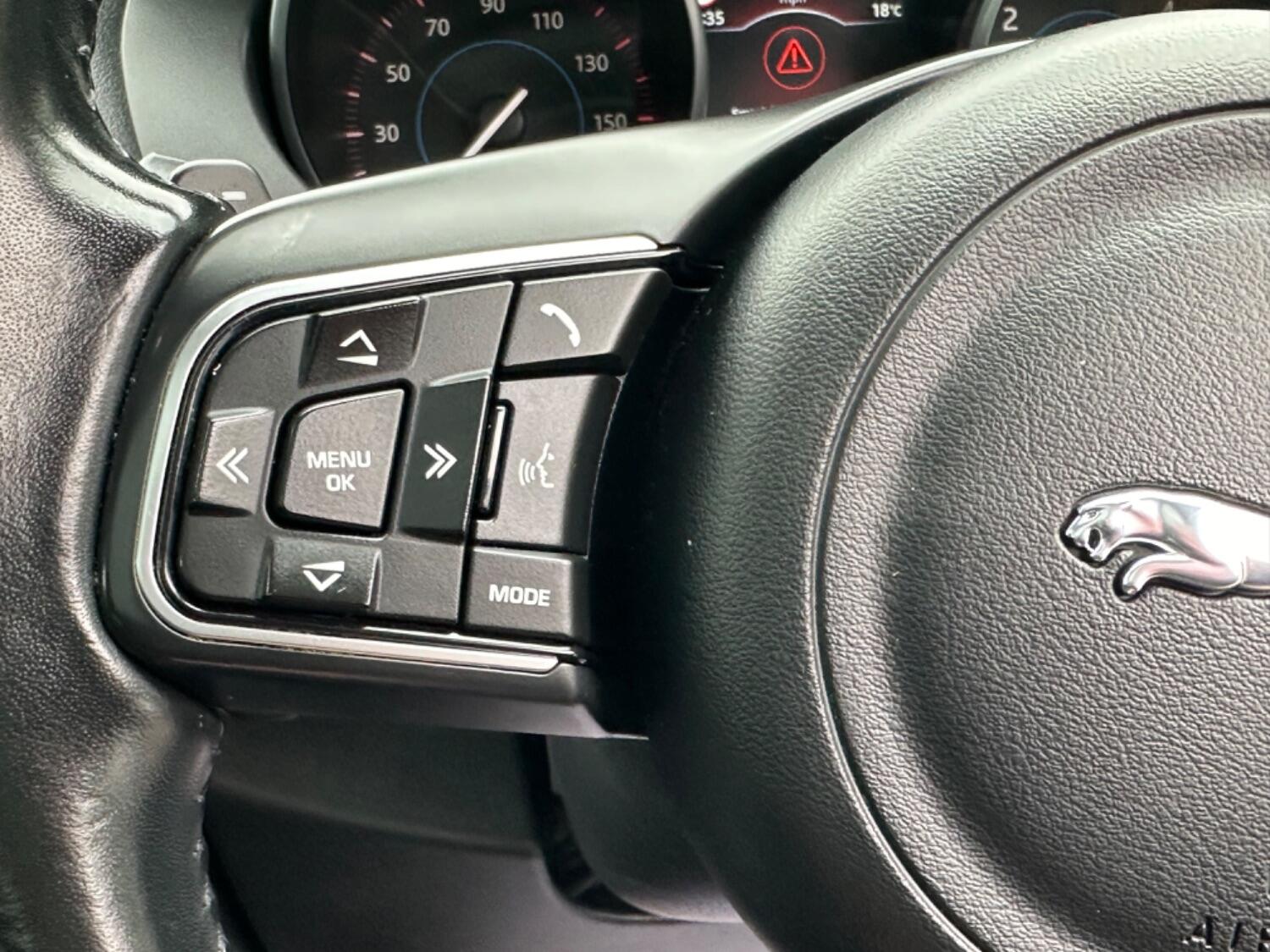 Used Jaguar F-Pace 2017 for sale - 76687275: Photo 33