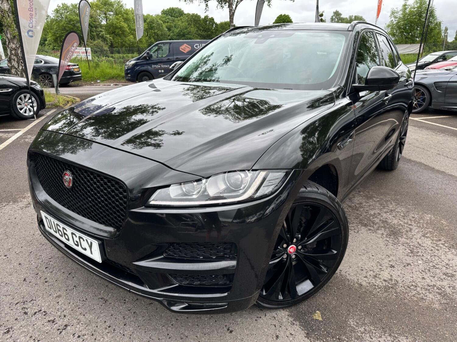 Used Jaguar F-Pace 2017 for sale - 76687275: Photo 4