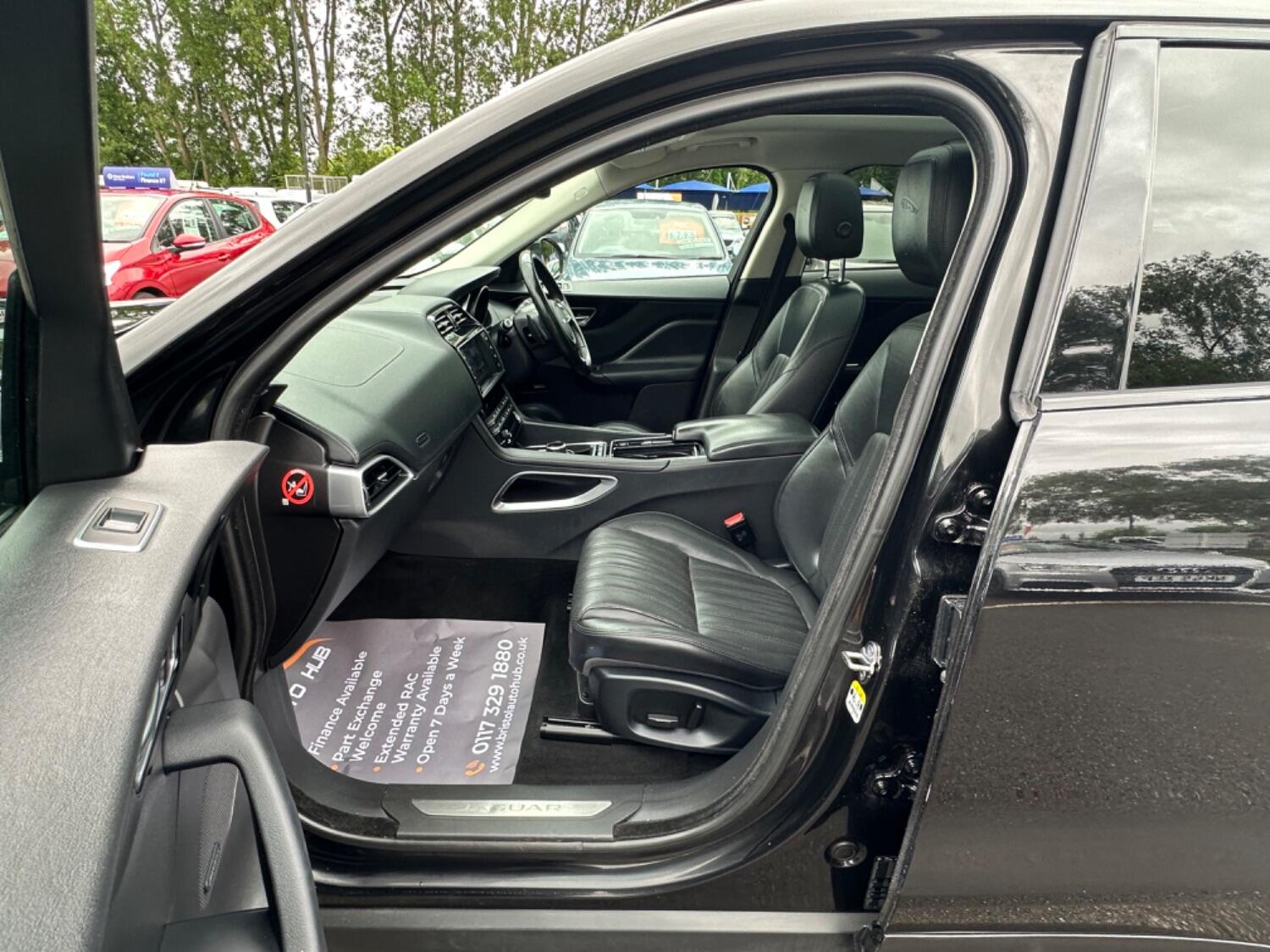 Used Jaguar F-Pace 2017 for sale - 76687275: Photo 44