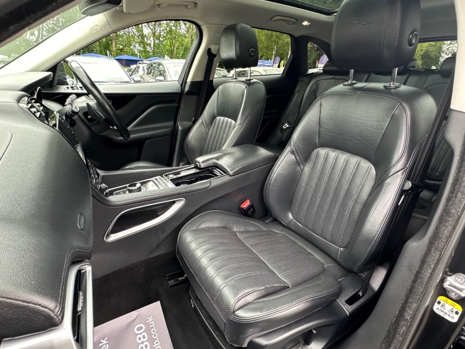 Used Jaguar F-Pace 2017 for sale - 76687275: Photo 45