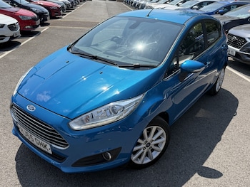 Used Ford Fiesta 2015 for sale - 79352710: Photo