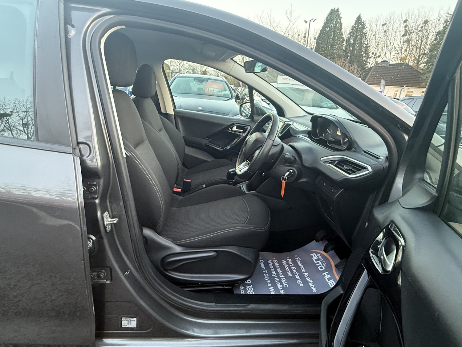 Used Peugeot 208 2018 for sale - 76884854: Photo 11