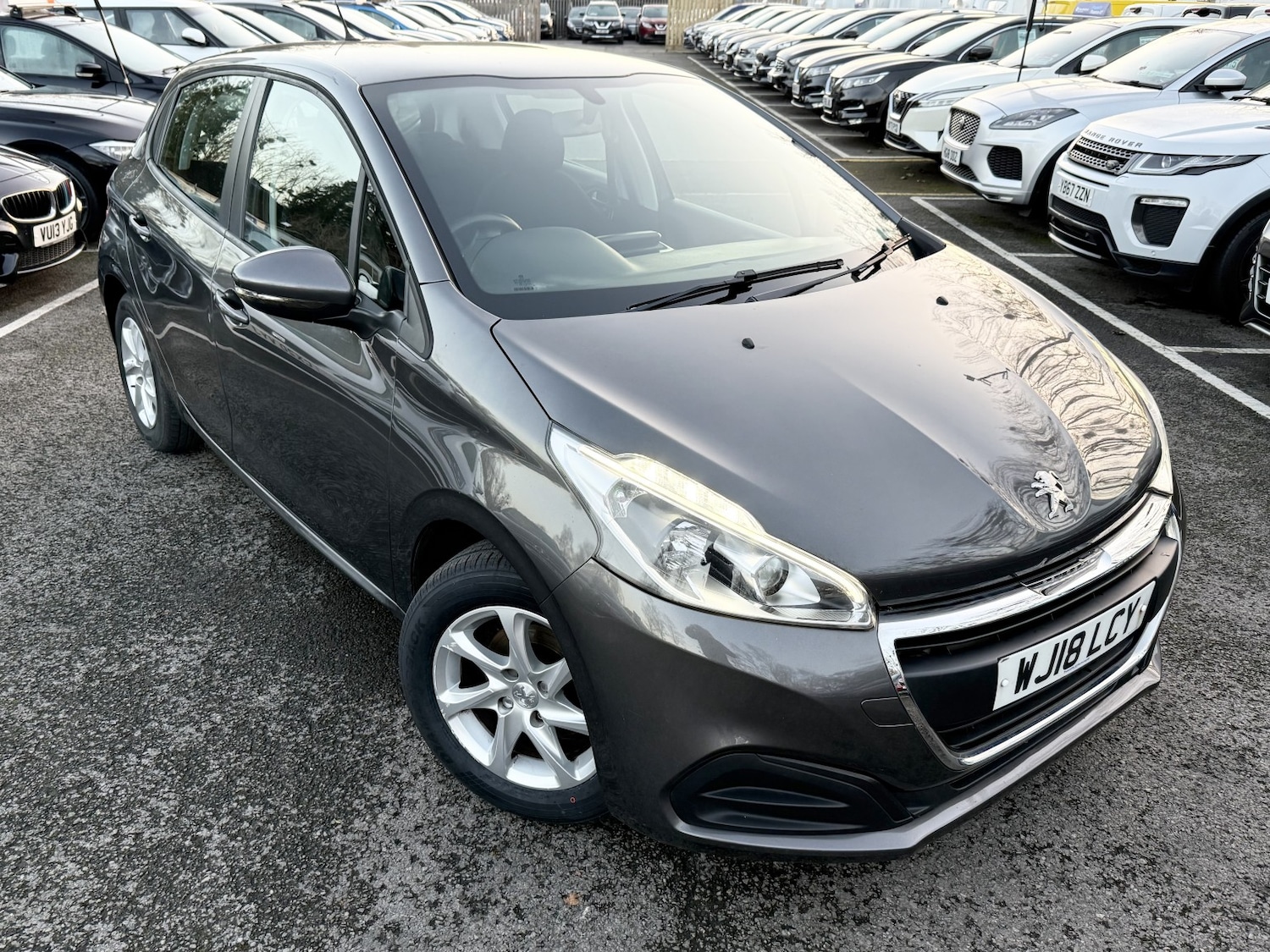 Used Peugeot 208 2018 for sale - 76884854: Photo 3